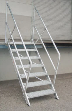 Aluminium-Treppe 45°, Stufenbreite 1000 Mm, 4 Stufen