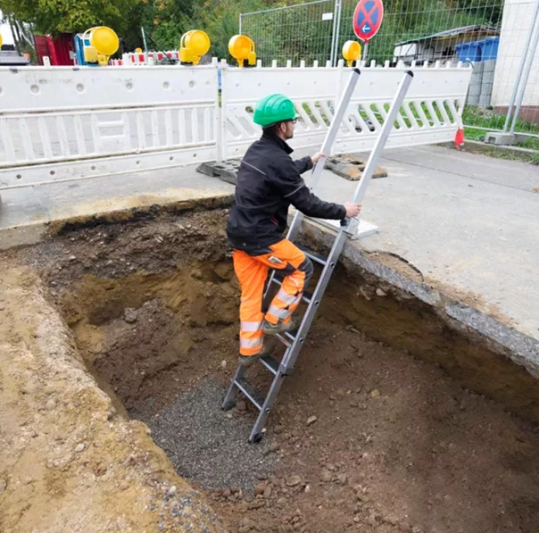 Stufen-Baugrubenleiter Mit Handlauf 2 Stufen-Baugrubenleiter Mit Handlauf – Bild 2