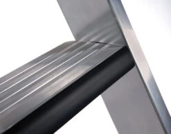 Stufen-Stehleiter Einseitig Begehbar Mit Relax Step®, 3 Stufen -Leiterwerkzeug Geschäft detail stufe07498