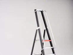 Altrex, Eifel - Aluminium Stufenstehleiter Mit Extra Großer Plattform EEO 4 -Leiterwerkzeug Geschäft eifel aluminium stufenstehleiter mit extra gro er plattform243f6