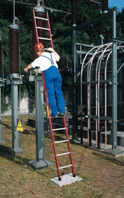 Sprossen-Anlegeleiter GFK/Alu Mit Traverse 12 Sprossen -Leiterwerkzeug Geschäft kunststoff anlegeleiter mit standtraverse g 35306x8372c