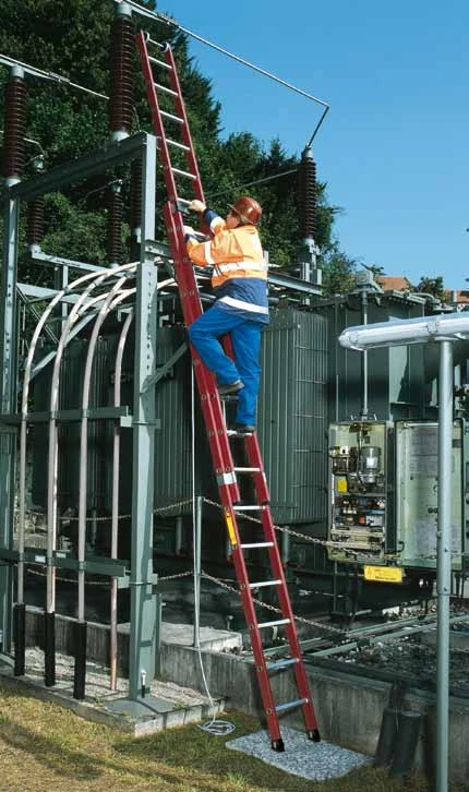 Kunststoff-Schiebeleiter, 2-teilig, 2x8 Sprossen 3 Kunststoff-Schiebeleiter, 2-teilig, 2x8 Sprossen – Bild 3