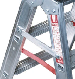 Nr. 30573 PREMIUM-Line Alu-Stufenstehleiter Mit Federrollen Und Feststellern 2x3 Stufen -Leiterwerkzeug Geschäft nr 30573 premium line alu stufenstehleiter mit federrollen und feststellern0937c