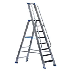 Ernst Stufenstehleiter Einseitig Begehbar Mit Bügel, Federdruckrollen, Aussteifungsstreben, Antirutschbelag Und Handlauf Beidseitig, 6 Stufen