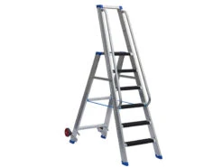 Ernst Stufenstehleiter Einseitig Begehbar Mit Bügel, Antirutschbelag, Beidseitigem Handlauf, Transportrollensatz Montiert Und Aussteifungsstreben, 6 Stufen