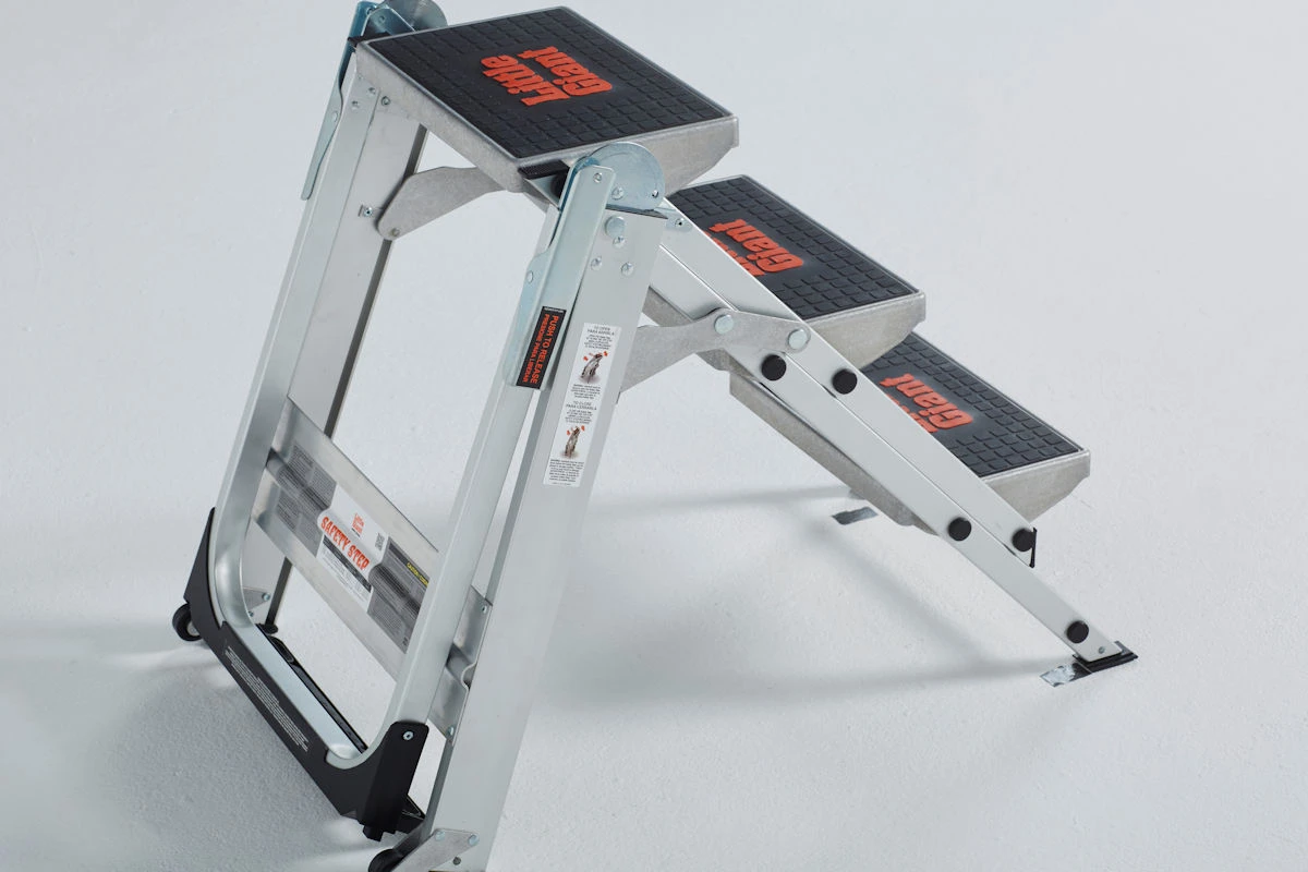 Safety Step - Robuste Aluminium Klapptreppe 2 Stufen 9 Safety Step - Robuste Aluminium Klapptreppe 2 Stufen – Bild 9