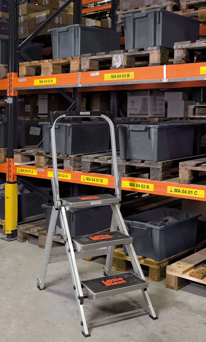 Safety Step - Robuste Aluminium Klapptreppe 2 Stufen 8 Safety Step - Robuste Aluminium Klapptreppe 2 Stufen – Bild 8