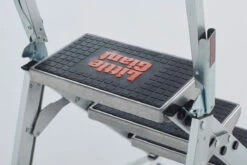 Safety Step - Robuste Aluminium Klapptreppe 2 Stufen 19 Safety Step - Robuste Aluminium Klapptreppe 2 Stufen -Leiterwerkzeug Geschäft safety step optimaler stehkomfort949f3